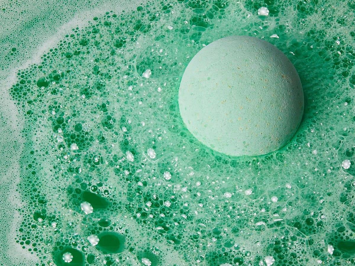Avobath(Bath Bomb)