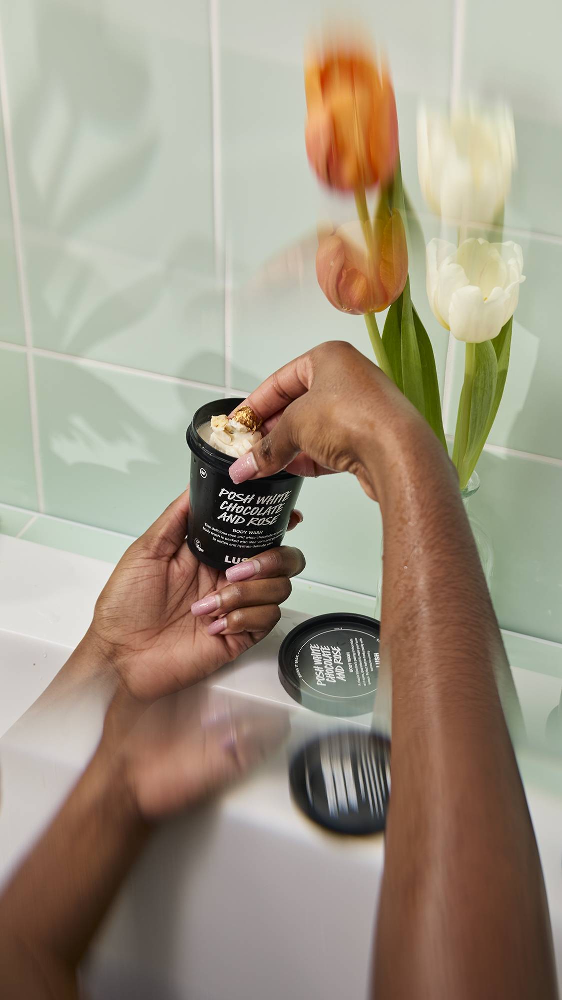Posh White Chocolate And Rose(Body Wash)