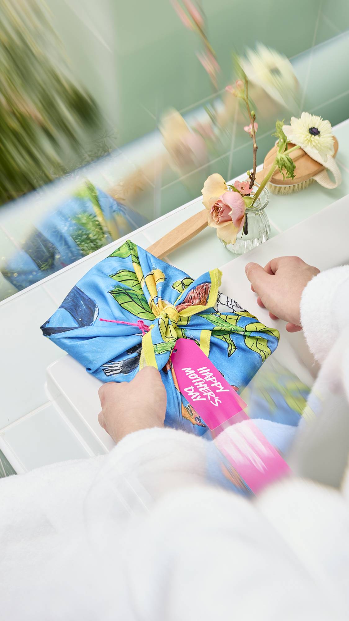 Garden Mural(Gift Wrapping)