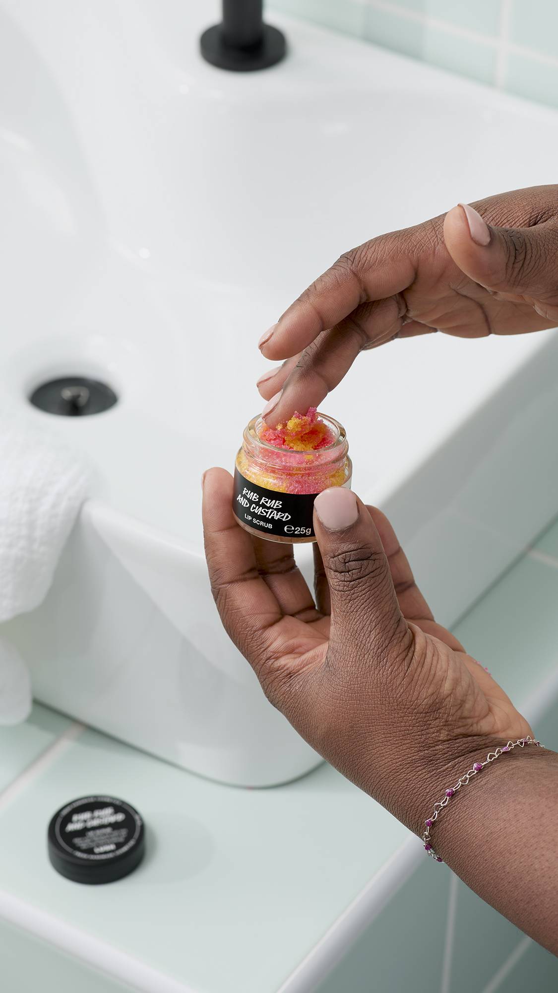 Rub Rub And Custard(Lip Scrub)