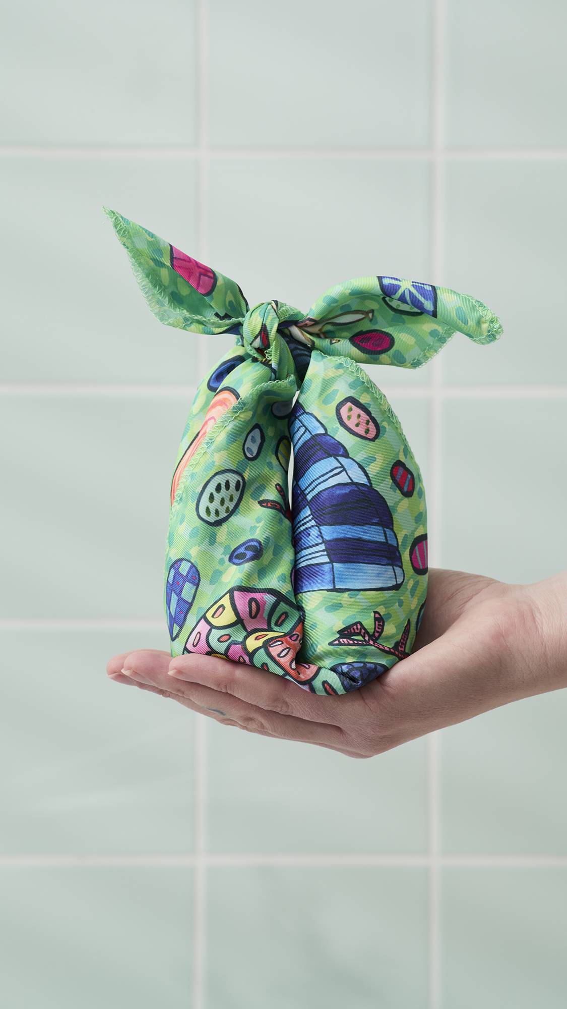 Eggs For The Exotic Birds(Gift Wrapping)