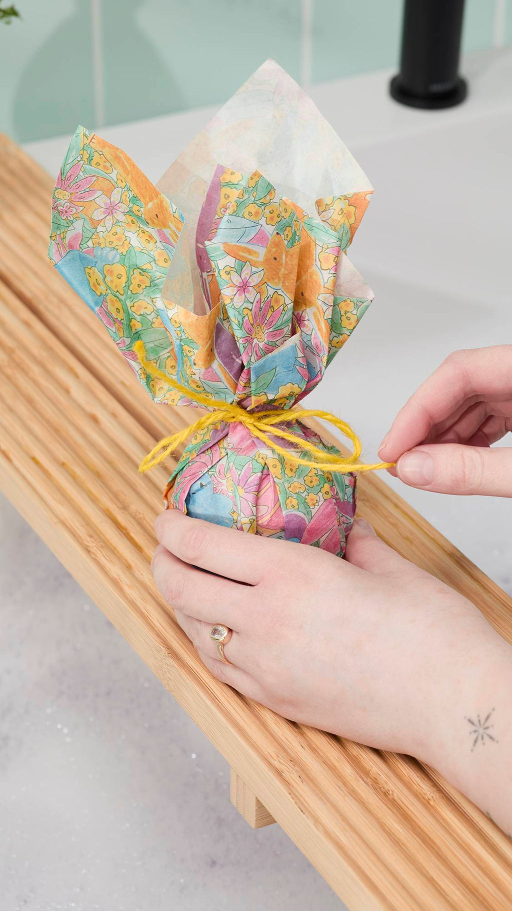 Hoppy Easter(Gift Wrapping)